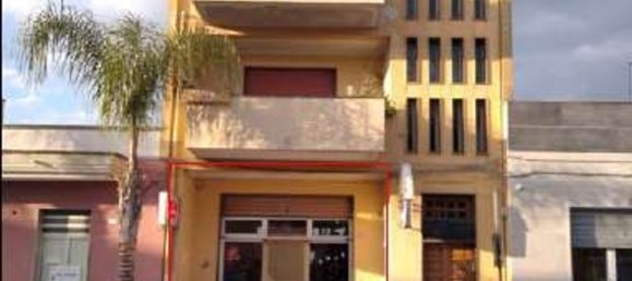 300m² Commercial property in Latiano, Italy No. 185672 3