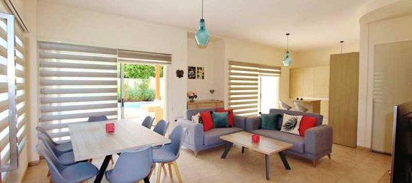 Propiedad comercial de 4 dormitorios en Pyla, Cyprus No. 18154 8