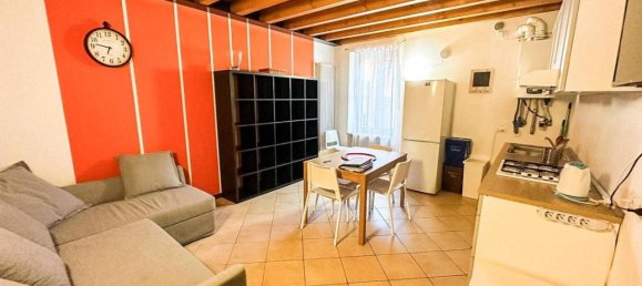 2 rooms Apartment in Gardone Riviera, Italy No. 40394 3