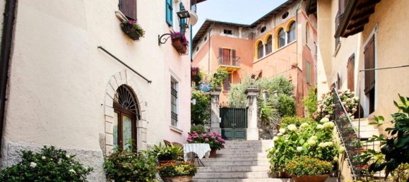 2 rooms Apartment in Gardone Riviera, Italy No. 40394 2