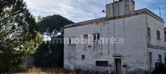 5 rooms Building in Tuglie, Italy No. 104554 14