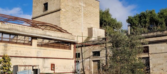 5 rooms Building in Tuglie, Italy No. 104554 32