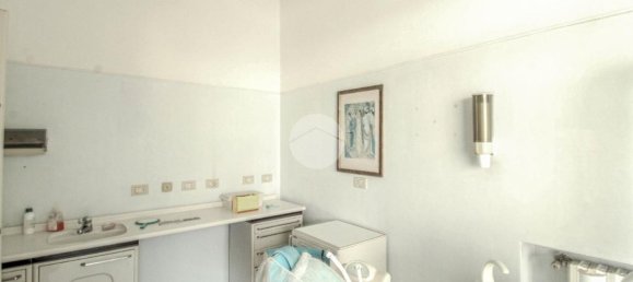 Escritório em Codogno, Italy 80 m² N.º 364564 11
