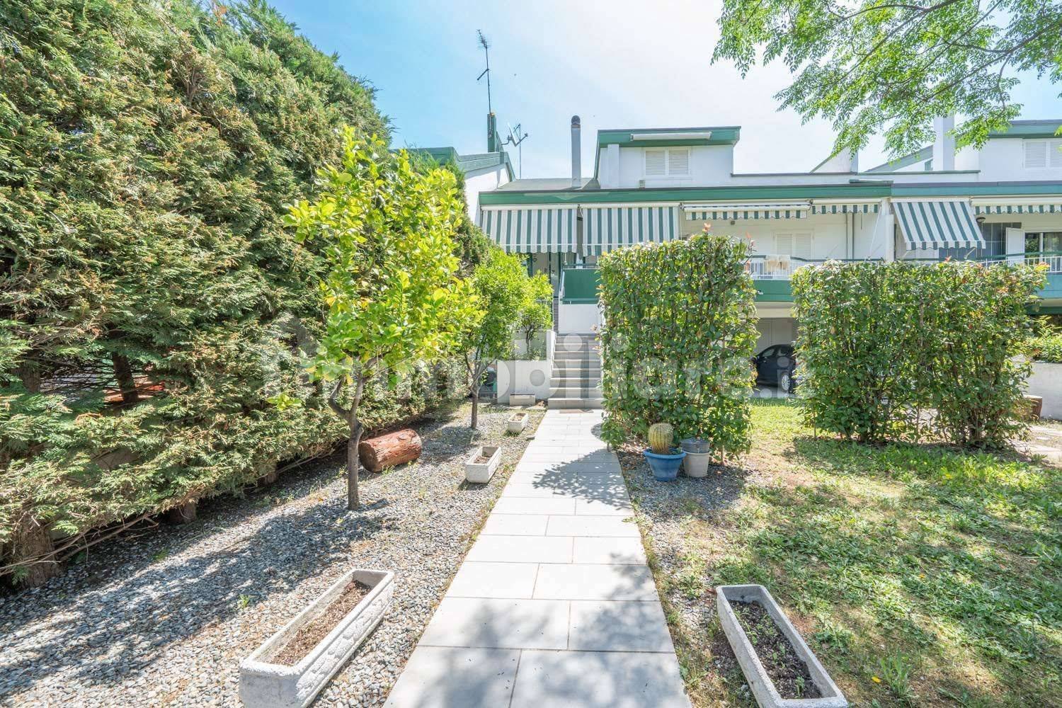 Villa T4 em Palo del Colle, Italy N.º 330436