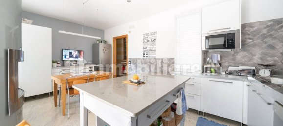 Villa T4 em Palo del Colle, Italy N.º 330436 8