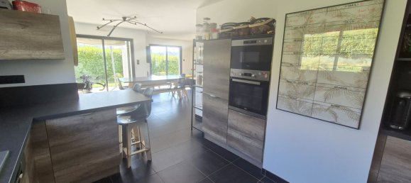 4 bedrooms House in Saint-Yvi, France No. 201626 20