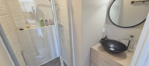 4 bedrooms House in Saint-Yvi, France No. 201626 17