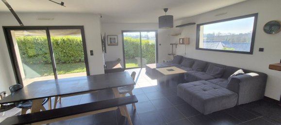 4 bedrooms House in Saint-Yvi, France No. 201626 24