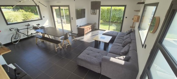 4 bedrooms House in Saint-Yvi, France No. 201626 4