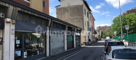 Propriété commerciale à Corsico, Italy 60m² No. 65784 2