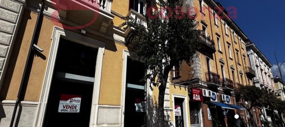 Imóvel comercial de 5 divisões em Cosenza, Italy N.º 36264 2