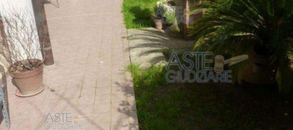 Apartamento de 5 habitaciónes en Casirate d'Adda, Italy No. 6724 42