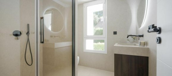 Вилла с 7 спальнями в Бенахавис, Испания № 52665 21