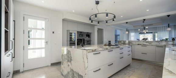 Вилла с 7 спальнями в Бенахавис, Испания № 52665 16