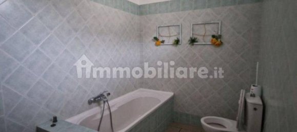 Квартира с 3 спальнями в Монтекатини Терме, Италия № 116185 8