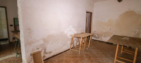 3 bedrooms House in Montanaro, Italy No. 158440 9