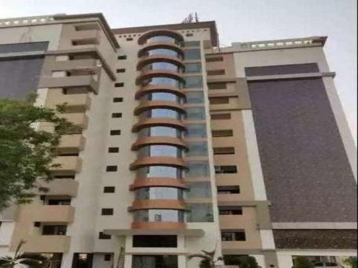 Casa de 3 dormitorios en Lucknow, India No. 51476