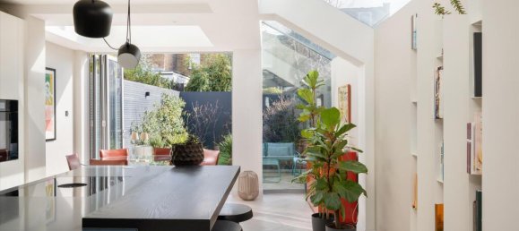 3 bedrooms House in London, United Kingdom No. 6939 7