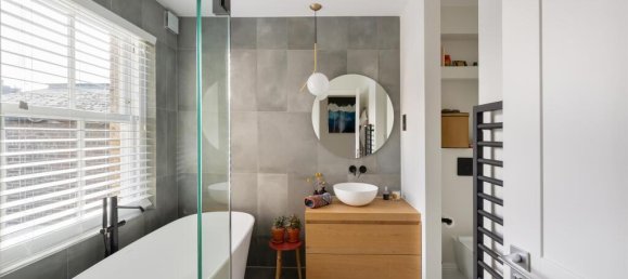 3 bedrooms House in London, United Kingdom No. 6939 16