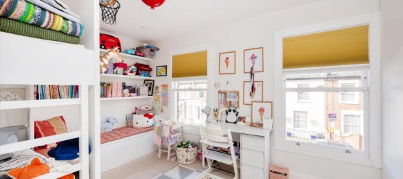 3 bedrooms House in London, United Kingdom No. 6939 12