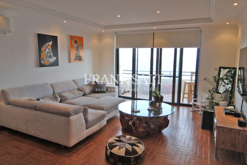 Apartamento de 3 dormitorios en Saint Julian's, Malta No. 7191