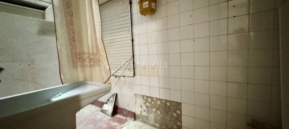 4 bedrooms Apartment in Montornes Del Valles, Spain No. 140706 10