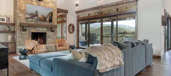 4 bedrooms Commercial property in Eagle, USA No. 53 2