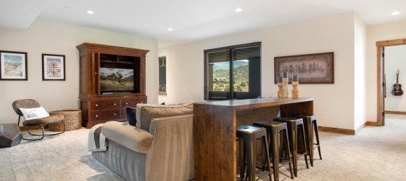 4 bedrooms Commercial property in Eagle, USA No. 53 26