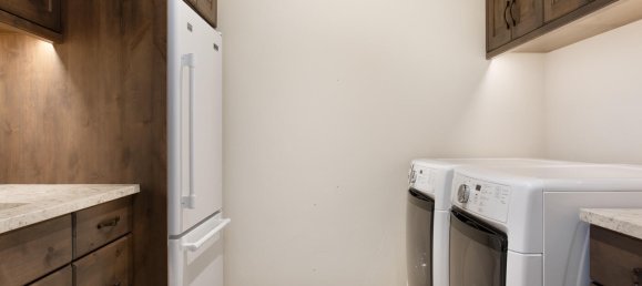 4 bedrooms Commercial property in Eagle, USA No. 53 27