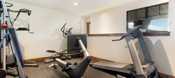 4 bedrooms Commercial property in Eagle, USA No. 53 29