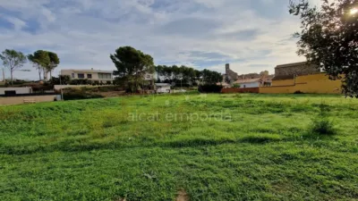  Land in Garriguella, Spain No. 73542