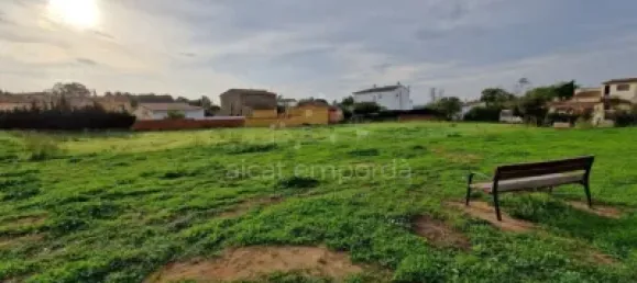  Land in Garriguella, Spain No. 73542 22