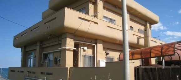 6 bedrooms House in Ibaraki, Japan No. 7707 2