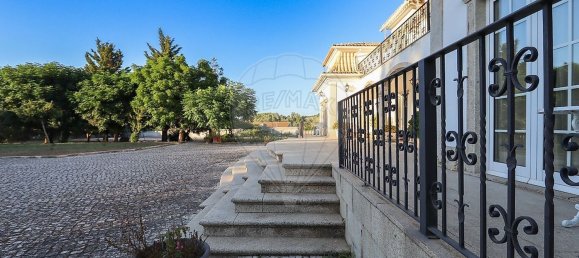 4 bedrooms House in Setubal, Portugal No. 20049 2