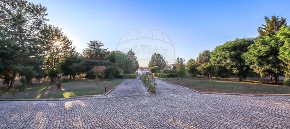 4 bedrooms House in Setubal, Portugal No. 20049 3