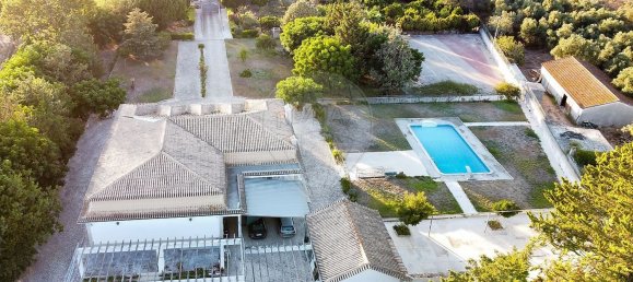 4 bedrooms House in Setubal, Portugal No. 20049 4