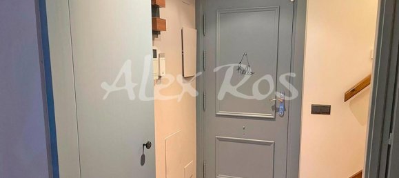 2 bedrooms Penthouse in Girona, Spain No. 171595 2