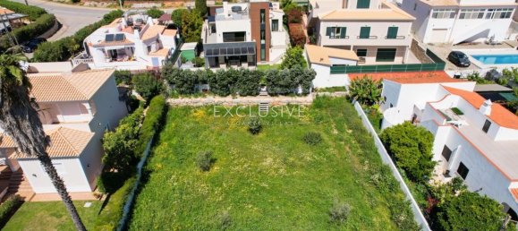 3 bedrooms Villa in Lagoa, Portugal No. 7629 2