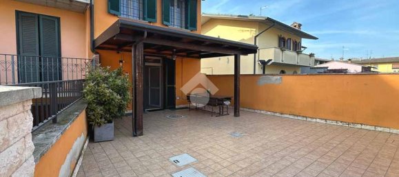 2 bedrooms House in Bagnolo Cremasco, Italy No. 144587 3