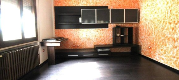 2 bedrooms House in Cesena, Italy No. 319148 3