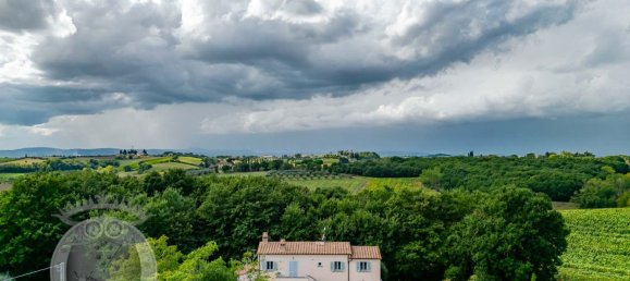 Вилла с 7 комнатами в Кортона, Италия № 57807 2