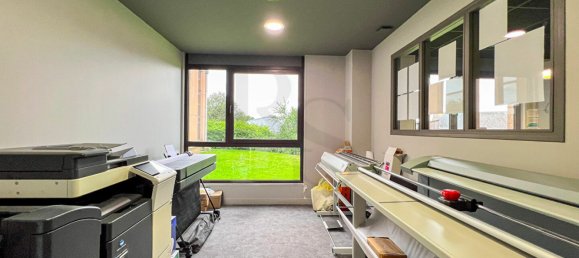 110m² Office in Orne, France No. 297235 8