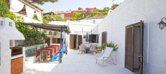 3 غرف نوم فيلا في Ponza, Italy رقم 334938 2