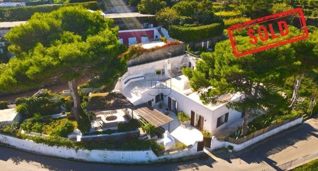 3 غرف نوم فيلا في Ponza, Italy رقم 334938