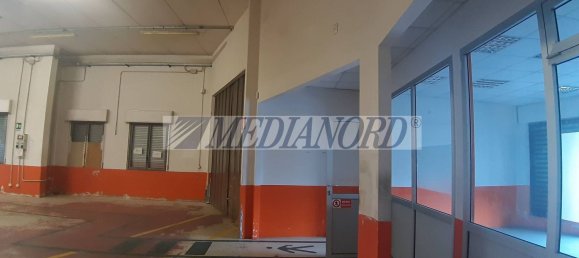 660m² Warehouse in Bergamo, Italy No. 176910 10