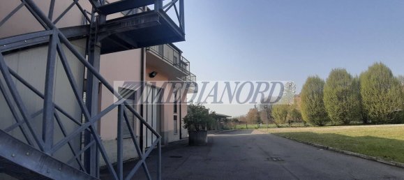 660m² Warehouse in Bergamo, Italy No. 176910 5