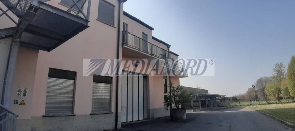 660m² Warehouse in Bergamo, Italy No. 176910 6