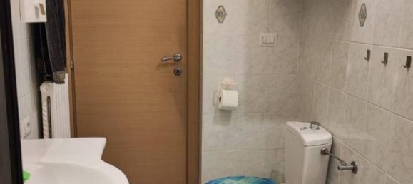 3 rooms Apartment in Reggio Emilia, Italy No. 150532 13