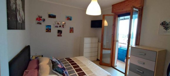 3 rooms Apartment in Reggio Emilia, Italy No. 150532 8