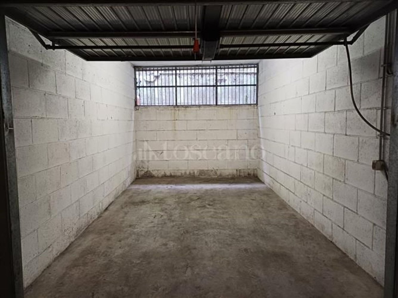 Garage in Rome, Italy 18m², Nr. 333345